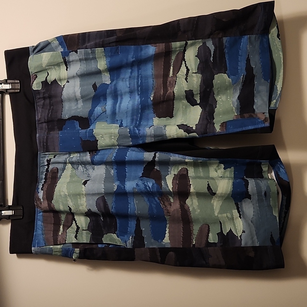 Lululemon Core short cactus camo desert teal vintage green
